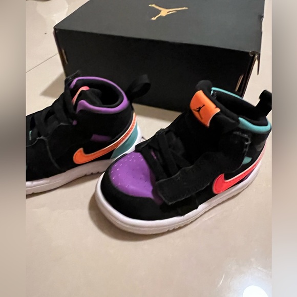 Air Jordan 1 Mid ‘What The’ Toddler Sneakers size 5c - Picture 9 of 10